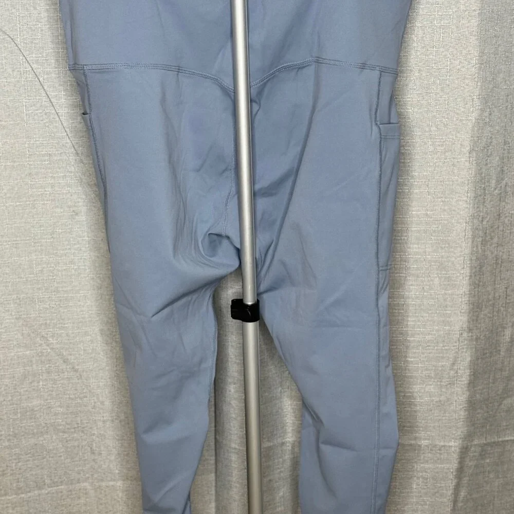 Guillia Women's Naked Feeling High Waisted Yoga Capris with Pockets - Size XXL - Picture 5 of 6